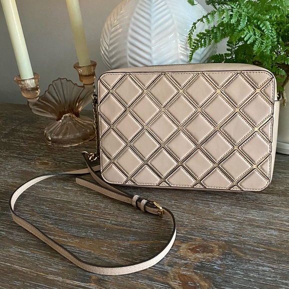 MK Michael Kors Jet Set Large East West Blush Nude Beige Quilted Crossbody Bag - Picture 1 of 16